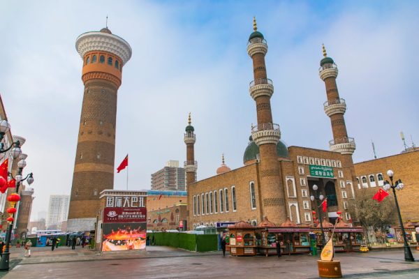 chợ-đêm-Grand-Bazaar - táo-đỏ